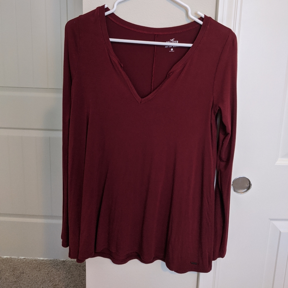 Hollister Burgundy Long Sleeve V-neck